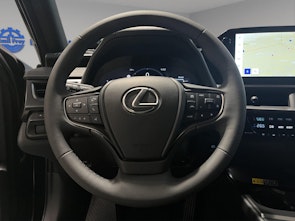 Vehicle image LEXUS UX 300h F-Line