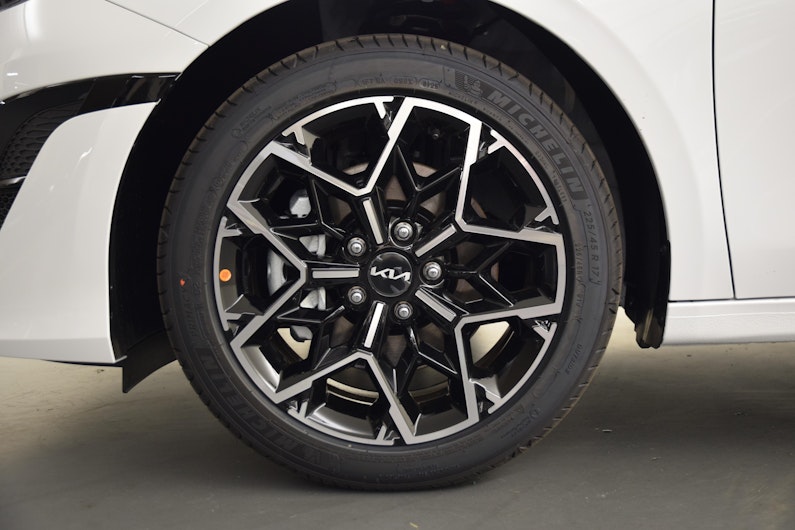 Vehicle image KIA CEED