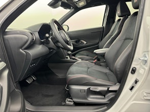 Vehicle image TOYOTA Yaris Cross 1.5 VVT-i HSD GR Sport