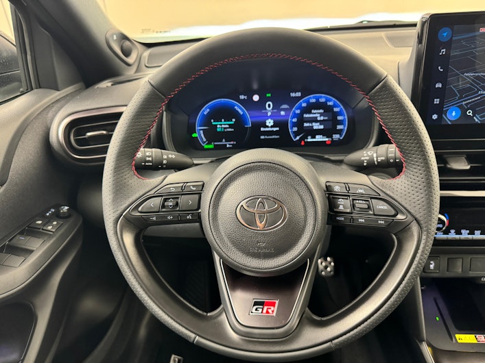 Vehicle image TOYOTA YARIS CROSS