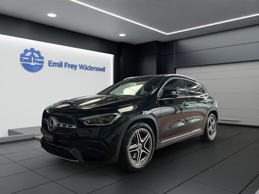 MERCEDES-BENZ GLA 250 AMG Line 4matic 0