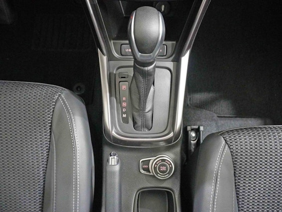 Vehicle image 15 Vehicle image 15