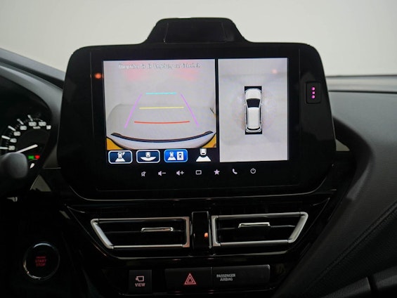 Vehicle image 13 Vehicle image 13