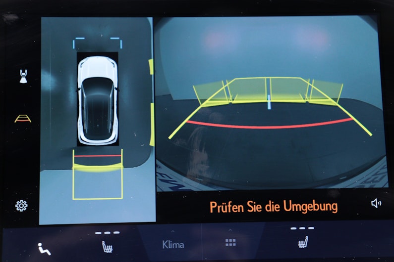 Vehicle image LEXUS LBX