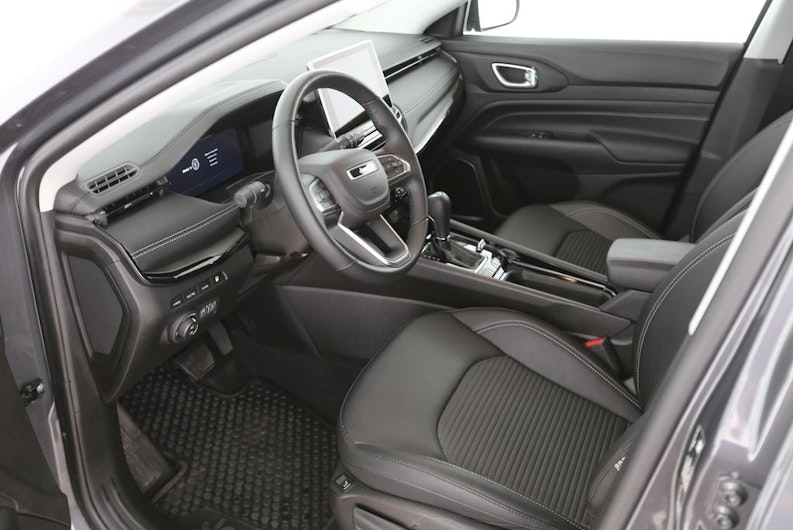 Vehicle image JEEP COMPASS