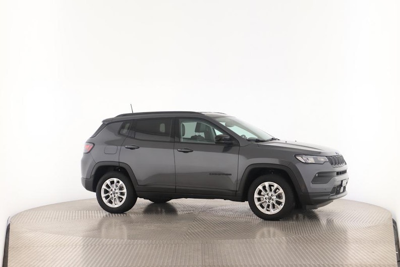 Vehicle image JEEP COMPASS