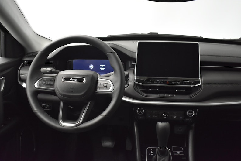 Vehicle image JEEP COMPASS