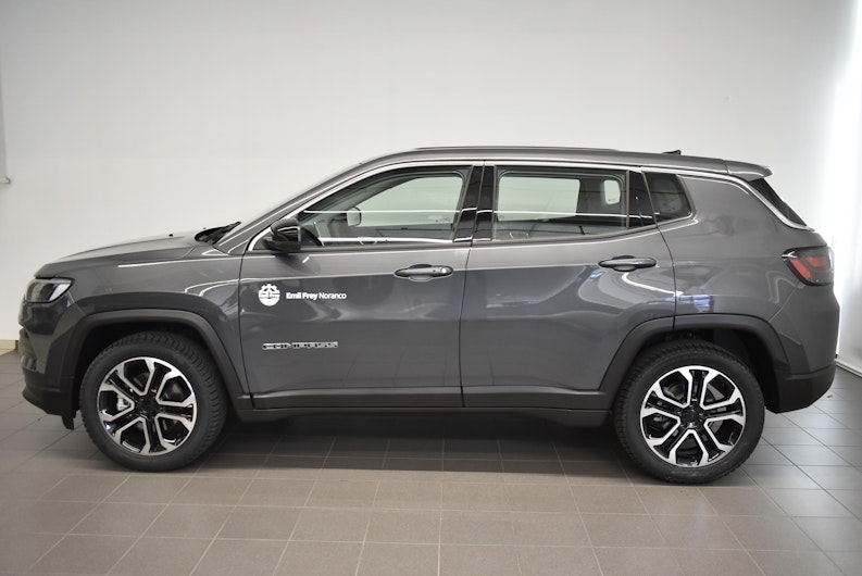 Vehicle image JEEP COMPASS