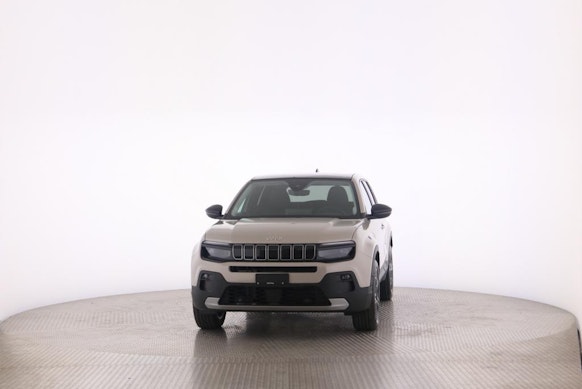 JEEP Avenger Summit 2