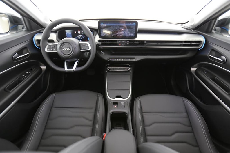 Vehicle image JEEP AVENGER