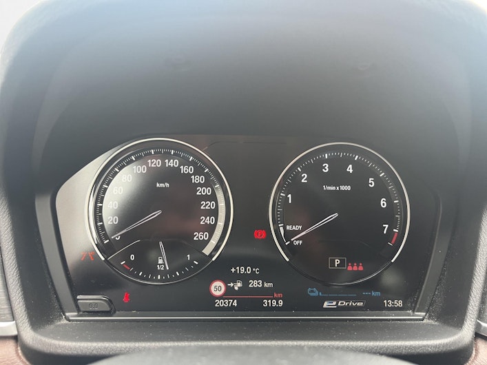 Vehicle image BMW X1