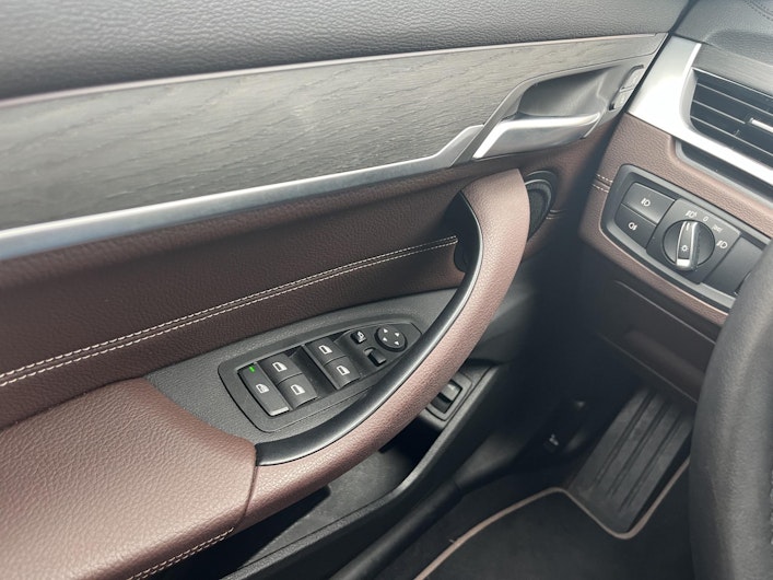 Vehicle image BMW X1