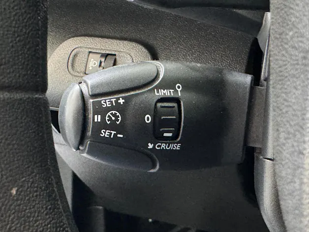 Peugeot Partner Kaw. 650 Standard 1.2 PureTech 130 Premium S/S