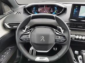 Vehicle image PEUGEOT 3008 1.6 Plug-in Hybrid4 GT Pack