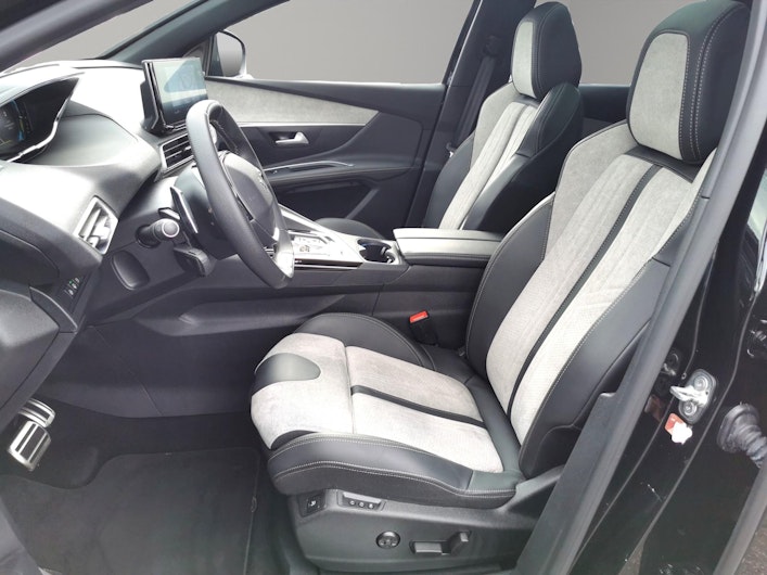 Vehicle image PEUGEOT 3008