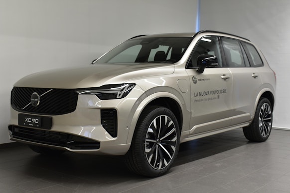 VOLVO XC90 2.0 T8 TE Ultra Dark eAWD 1