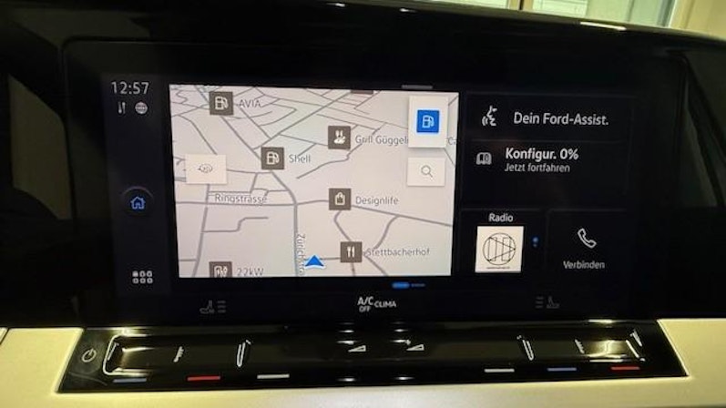 Vehicle image FORD TOURNEO CONNECT