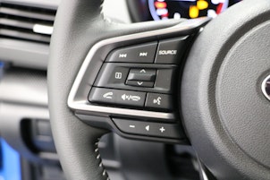 Vehicle image SUBARU Crosstrek 2.0i e-Boxer Luxury