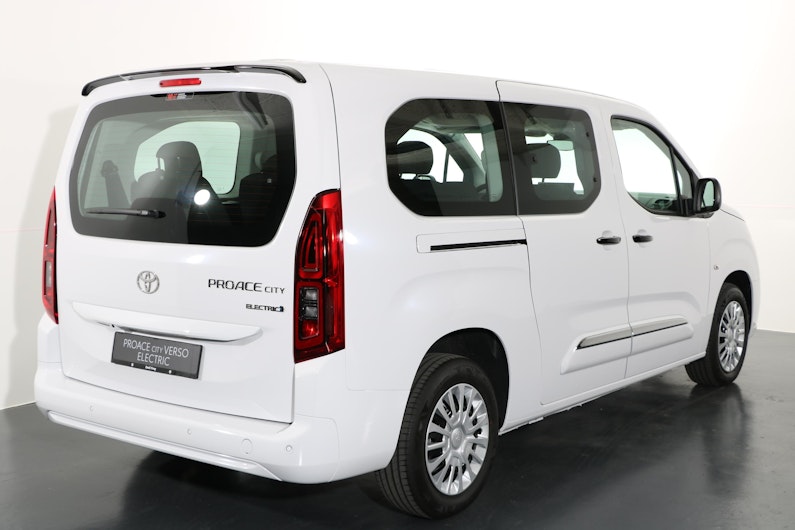 Vehicle image TOYOTA PROACE CITY VERSO
