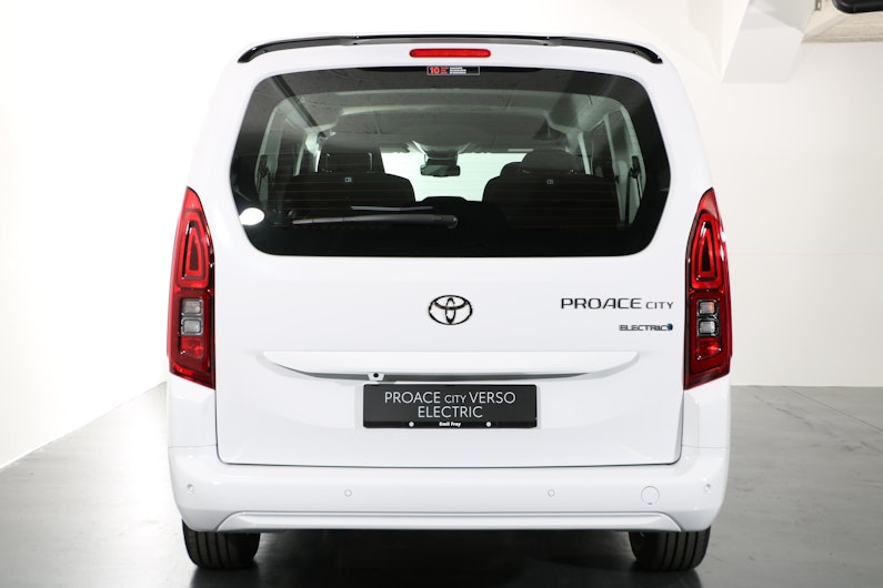 Vehicle image TOYOTA PROACE CITY VERSO