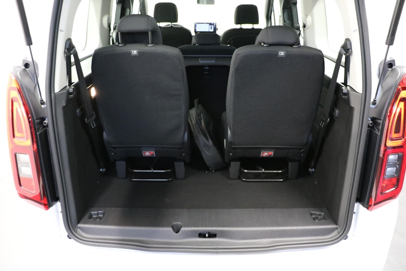 Vehicle image TOYOTA PROACE CITY VERSO