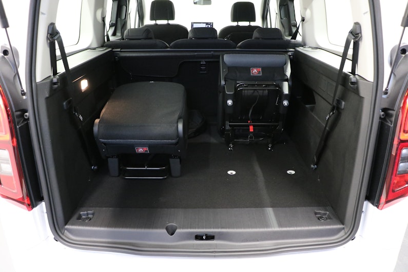 Vehicle image TOYOTA PROACE CITY VERSO