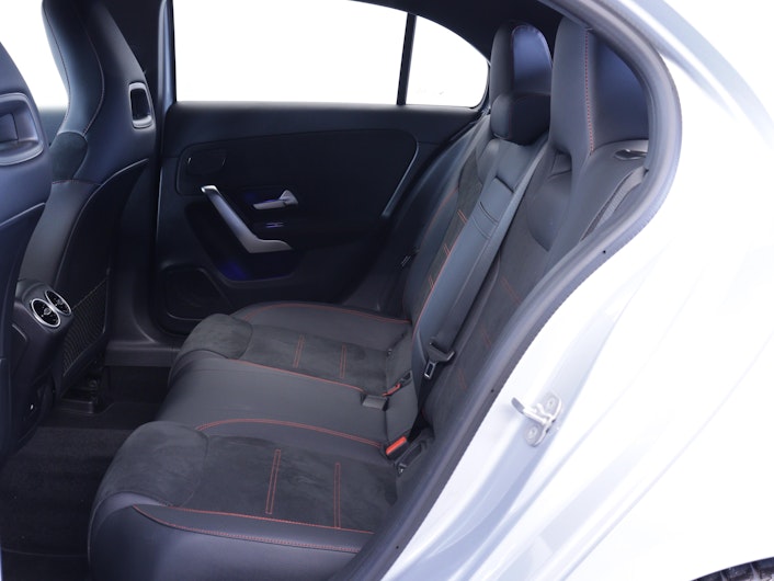 Vehicle image MERCEDES-BENZ A 200