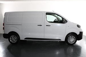 Vehicle image TOYOTA PROACE Van L1 50KWh Advanced