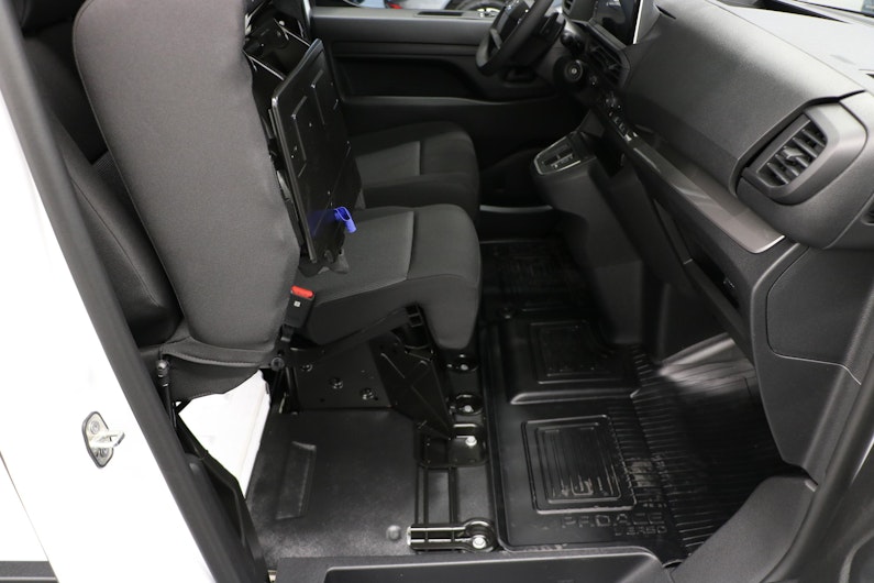 Vehicle image TOYOTA PROACE