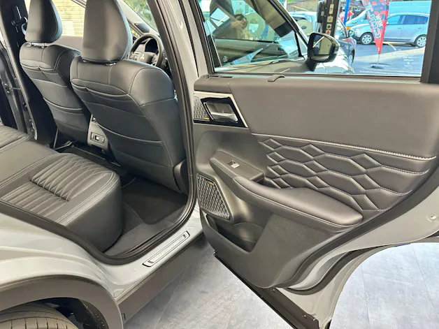 Mitsubishi Outlander 2.4 PHEV Instyle 4x4