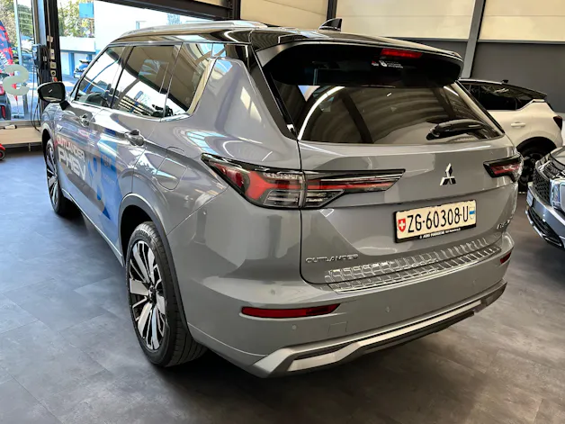 Mitsubishi Outlander 2.4 PHEV Instyle 4x4