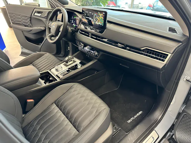 Mitsubishi Outlander 2.4 PHEV Instyle 4x4