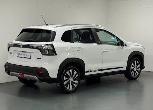 Vehicle image 16 Vehicle image 16