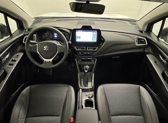 Vehicle image 9