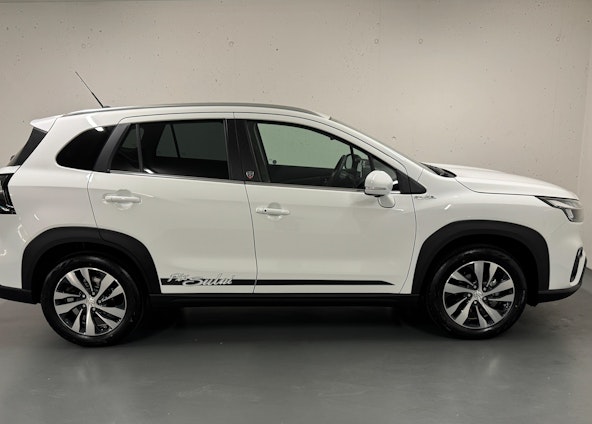 Vehicle image 5 Vehicle image 5