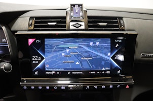 Vehicle image DS AUTOMOBILES 7 Crossback 1.6 E-Tense Be Chic 4x4