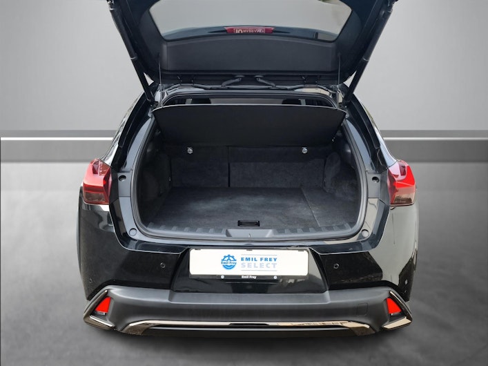 Vehicle image LEXUS UX