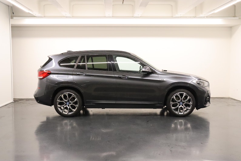 Vehicle image BMW X1