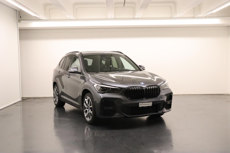 Vehicle image BMW X1