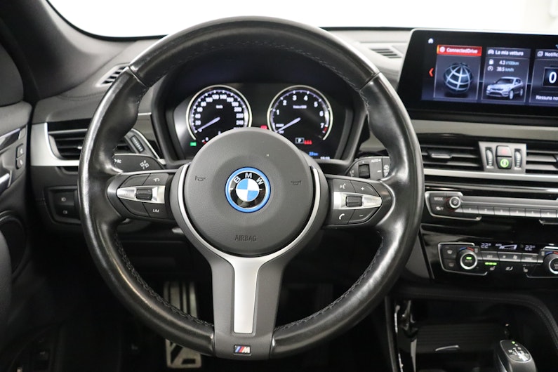 Vehicle image BMW X1