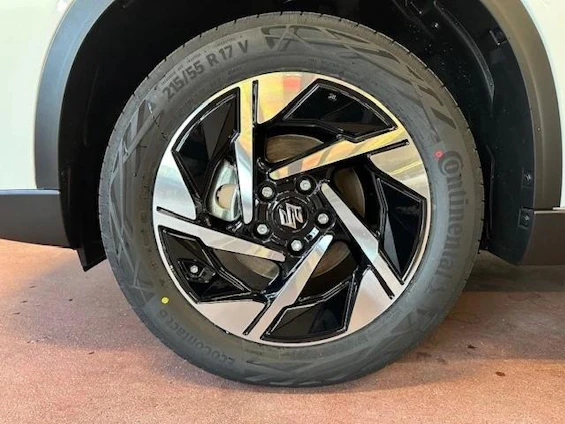 Fahrzeugbild 6 Fahrzeugbild 6