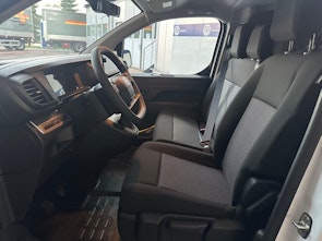 Vehicle image FIAT Scudo Crew Cab L2 1.5 BlueHDI 120