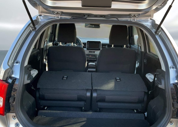 Vehicle image 25 Vehicle image 25