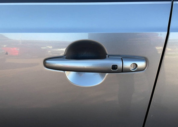 Vehicle image 10 Vehicle image 10