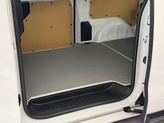 Vehicle image 14 Vehicle image 14