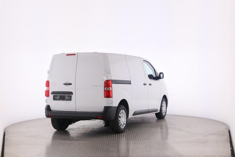 Vehicle image TOYOTA PROACE