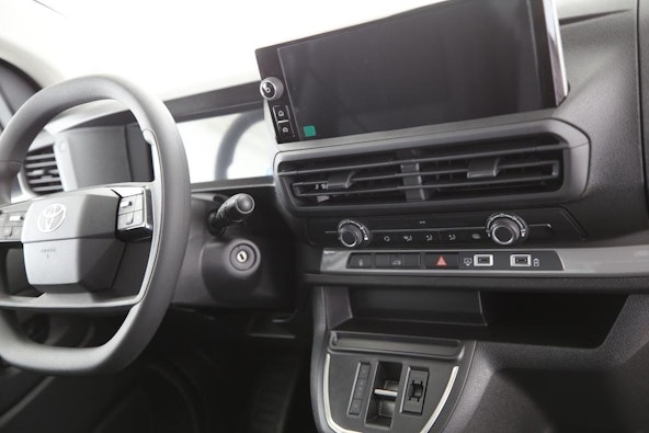 Vehicle image 11 Vehicle image 11