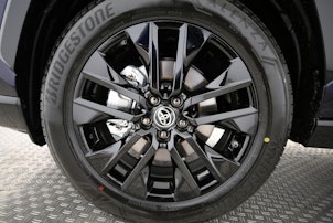 Vehicle image TOYOTA RAV4 2.5 HSD Style