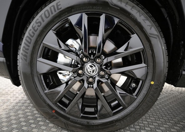 Vehicle image 13 Vehicle image 13