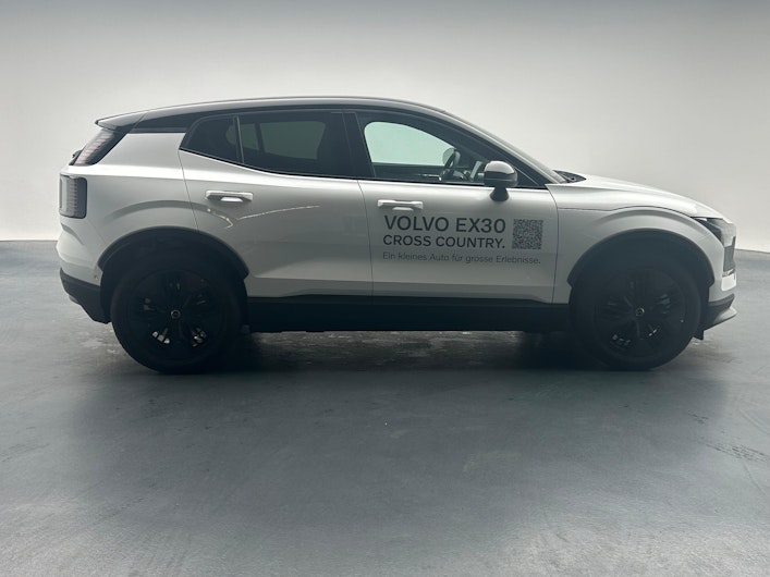 Vehicle image VOLVO EX 30